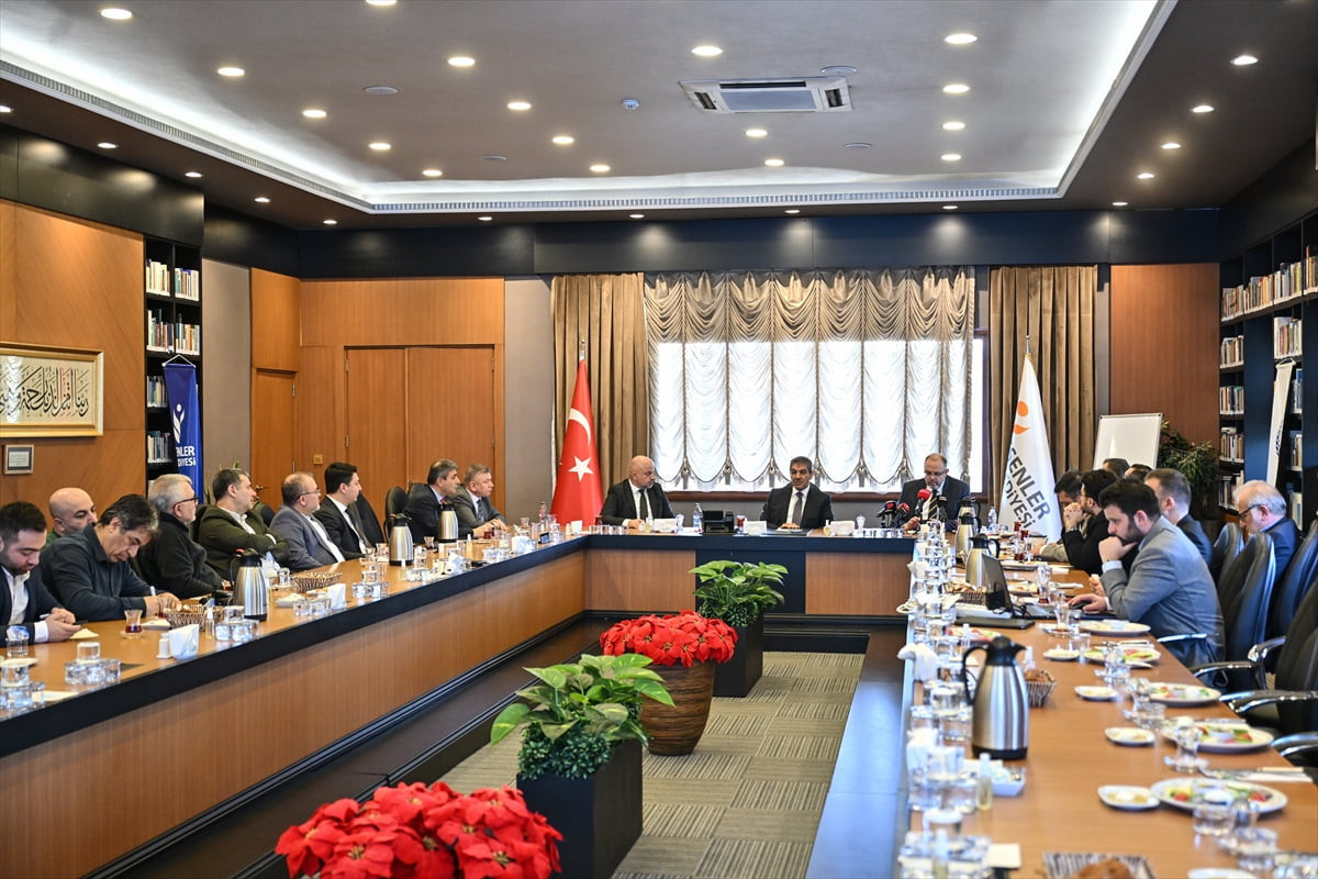 Türkiye Basın Federasyonu tarafından, güncel gelişmelerin ele alındığı "Anadolu Sohbetleri"...