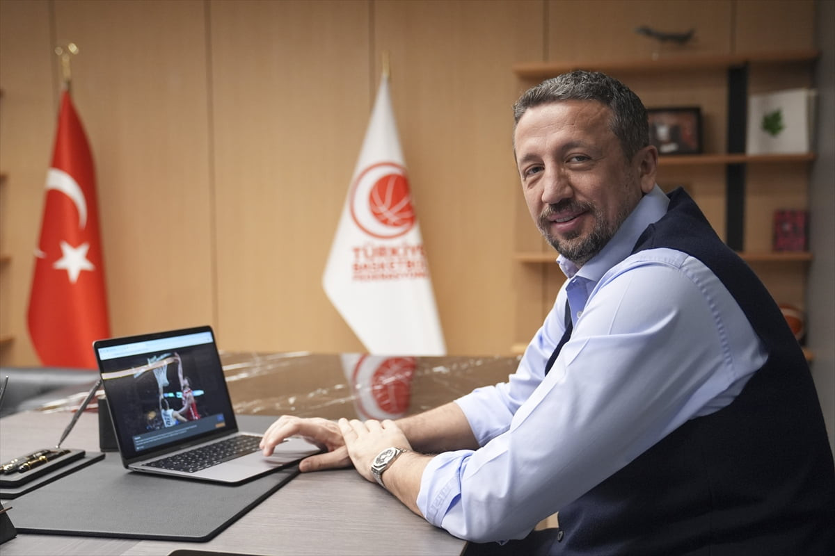 Türkiye Basketbol Federasyonu (TBF) Başkanı Hidayet Türkoğlu, Anadolu Ajansının (AA) gözünden...