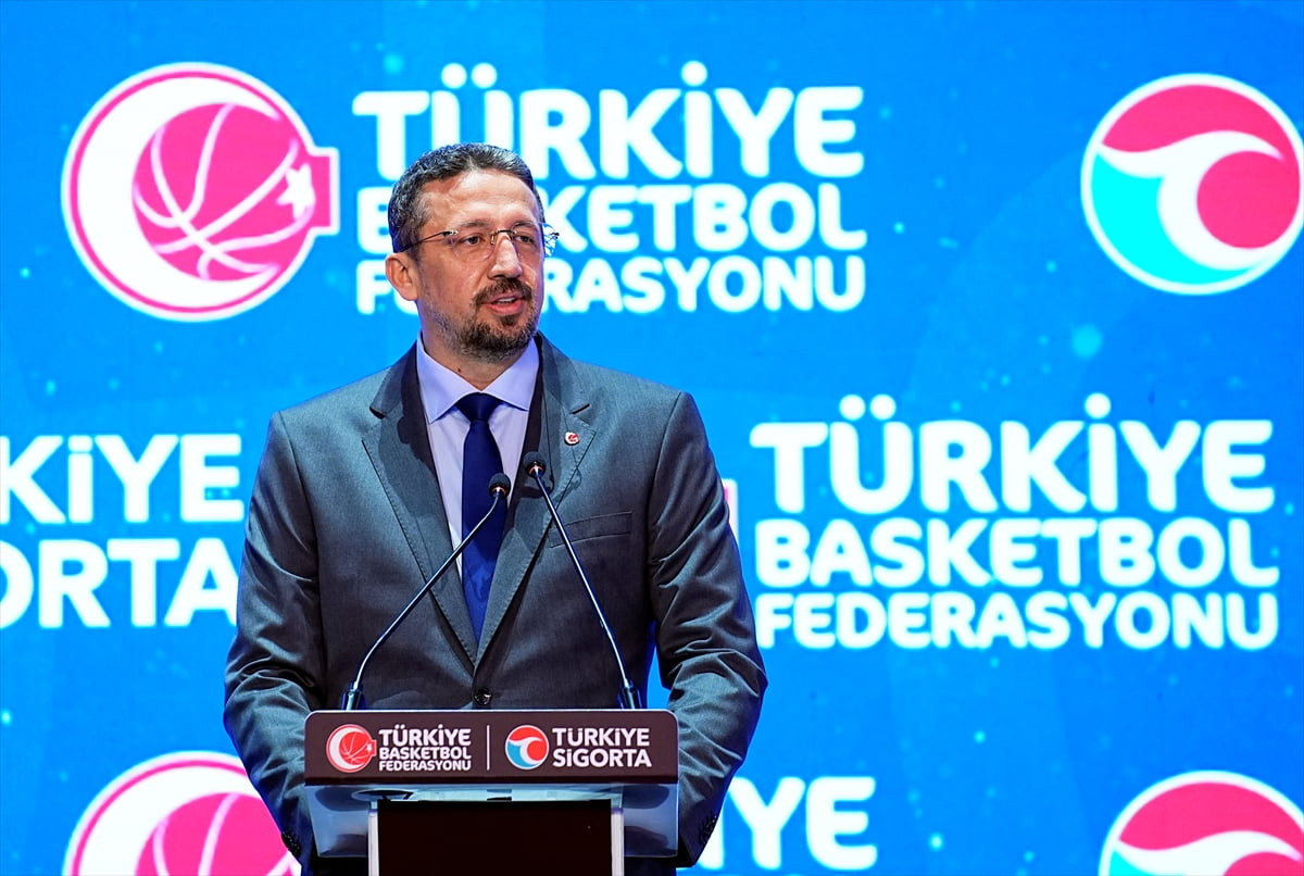 Türkiye Basketbol Federasyonu (TBF) ile Türkiye Sigorta arasındaki milli takımlar ana sponsorluğu...