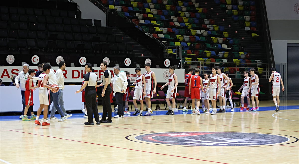 Türkiye Basketbol Federasyonu (TBF) tarafından düzenlenen Basketbol 14 Yaş Altı Anadolu...