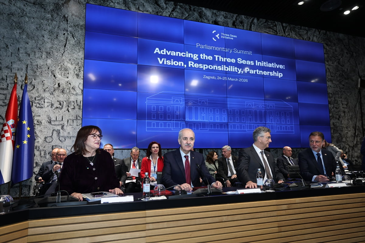 Türkiye Büyük Millet Meclisi (TBMM) Başkanı Numan Kurtulmuş, Hırvatistan'ın başkenti Zagreb'de...