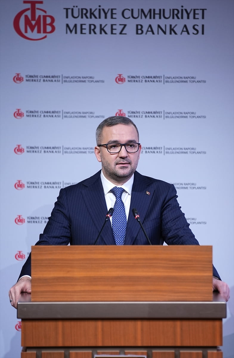 Türkiye Cumhuriyet Merkez Bankası (TCMB) Başkanı Fatih Karahan, yılın ilk Enflasyon Raporu'nun...