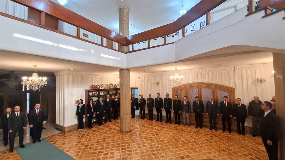 Türkiye Cumhuriyeti'nin kurucusu Büyük Önder Mustafa Kemal Atatürk, vefatının 87. yılında...