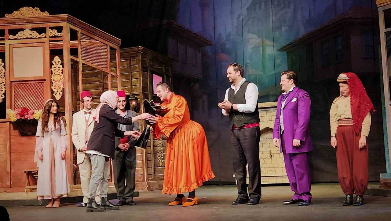 TÜRKİYE DİL VE EDEBİYAT DERNEĞİ ERZURUM ŞUBESİ KADIN KOMİSYONU ÜYELERİ, BAŞKAN FİLİZ GÜNDEREN...