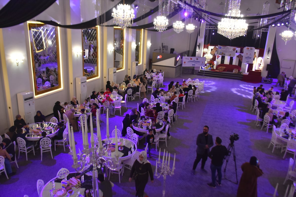 Türkiye  Diyanet  Vakfı (TDV), Irak’ın Kerkük kentinde yetim çocuklar ve ailelerini, düzenlediği...