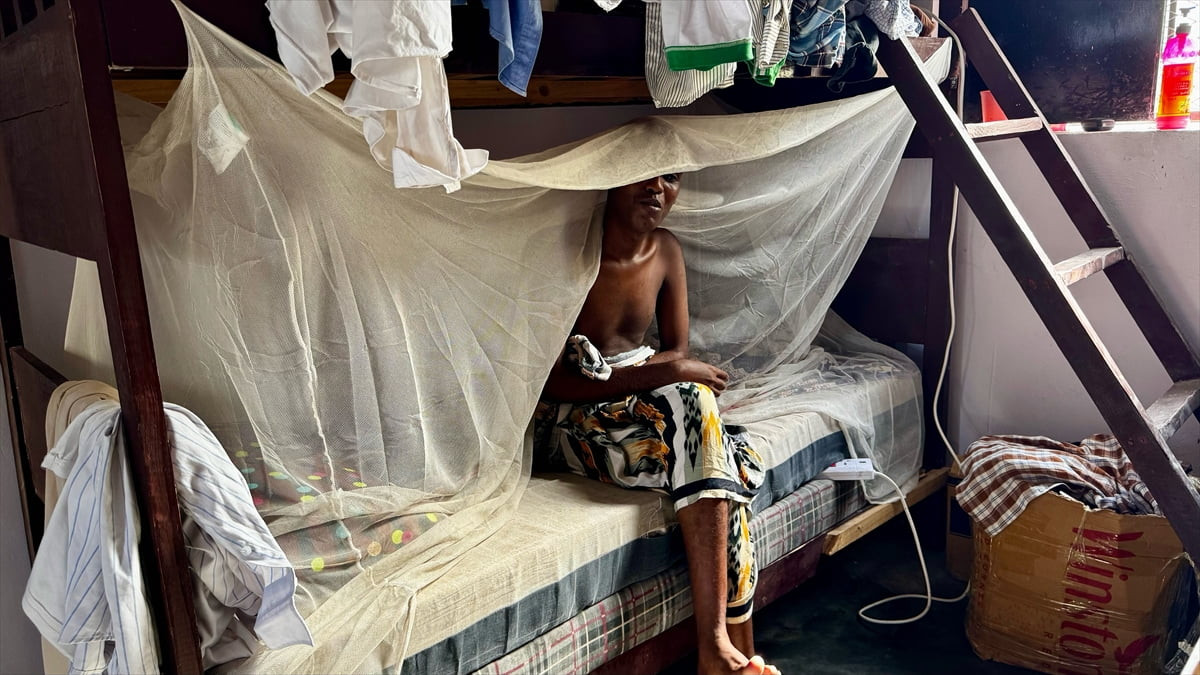 Türkiye Diyanet Vakfı (TDV), Somali'de El Beşir İşitme ve Görme Engelliler Okulu'nda eğitim gören...