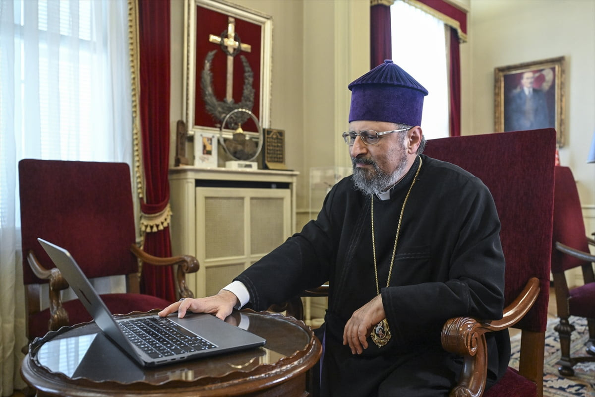 Türkiye Ermenileri Patriği Sahak Maşalyan, Anadolu Ajansının (AA) gözünden 2025'e damga vuran...