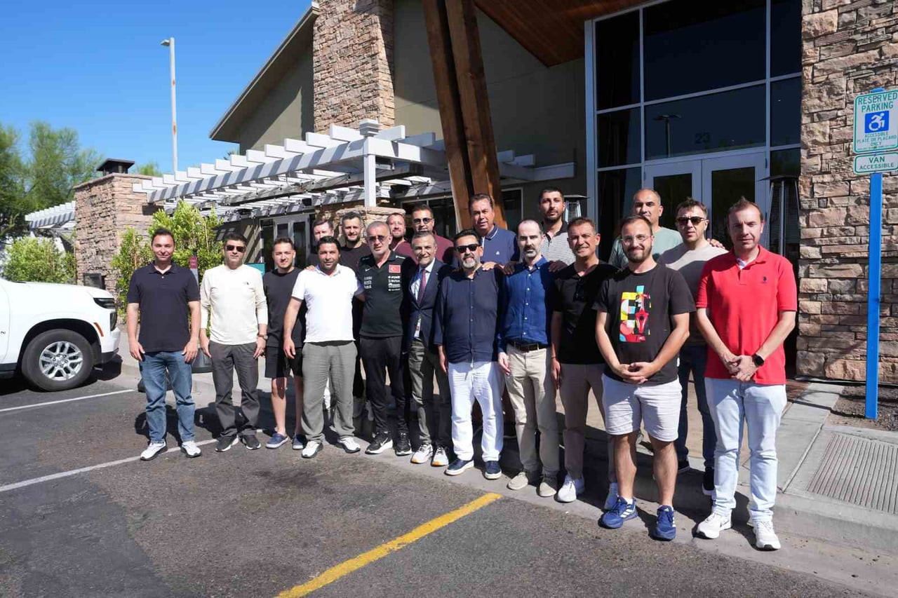 TÜRKİYE FUTBOL FEDERASYONU (TFF) BAŞKANI İBRAHİM ETHEM HACIOSMANOĞLU, A MİLLİ FUTBOL TAKIMI'NIN...