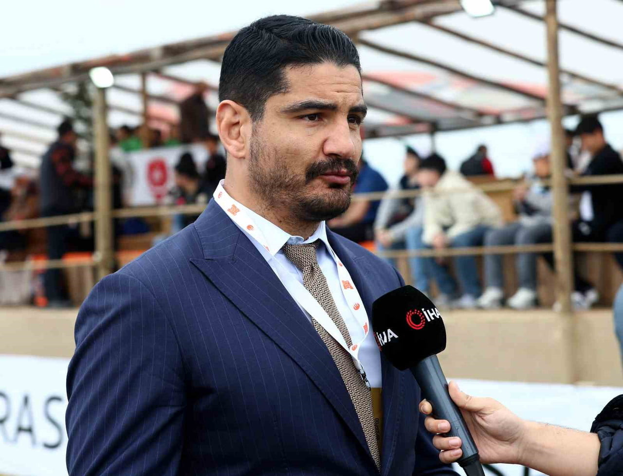 TÜRKİYE GÜREŞ FEDERASYONU BAŞKANI TAHA AKGÜL, ETNOSPOR KÜLTÜR FESTİVALİ'NDE İLK KEZ DÜZENLENEN...