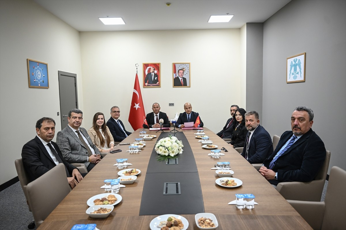 Türkiye Haber Kameramanları Derneği (THKD) ile Kırgızistan Radyo ve Televizyon Kurumu (UTRK)...