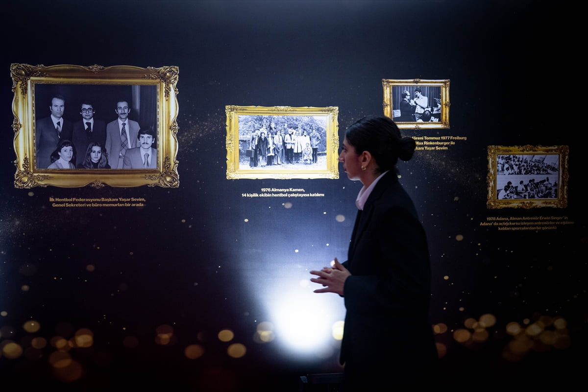 Türkiye Hentbol Federasyonunun kuruluşunun 50. yılı dolayısıyla federasyonun Ankara'daki merkez...