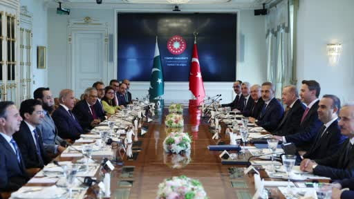 Türkiye ile Pakistan heyeti çalışma yemeği