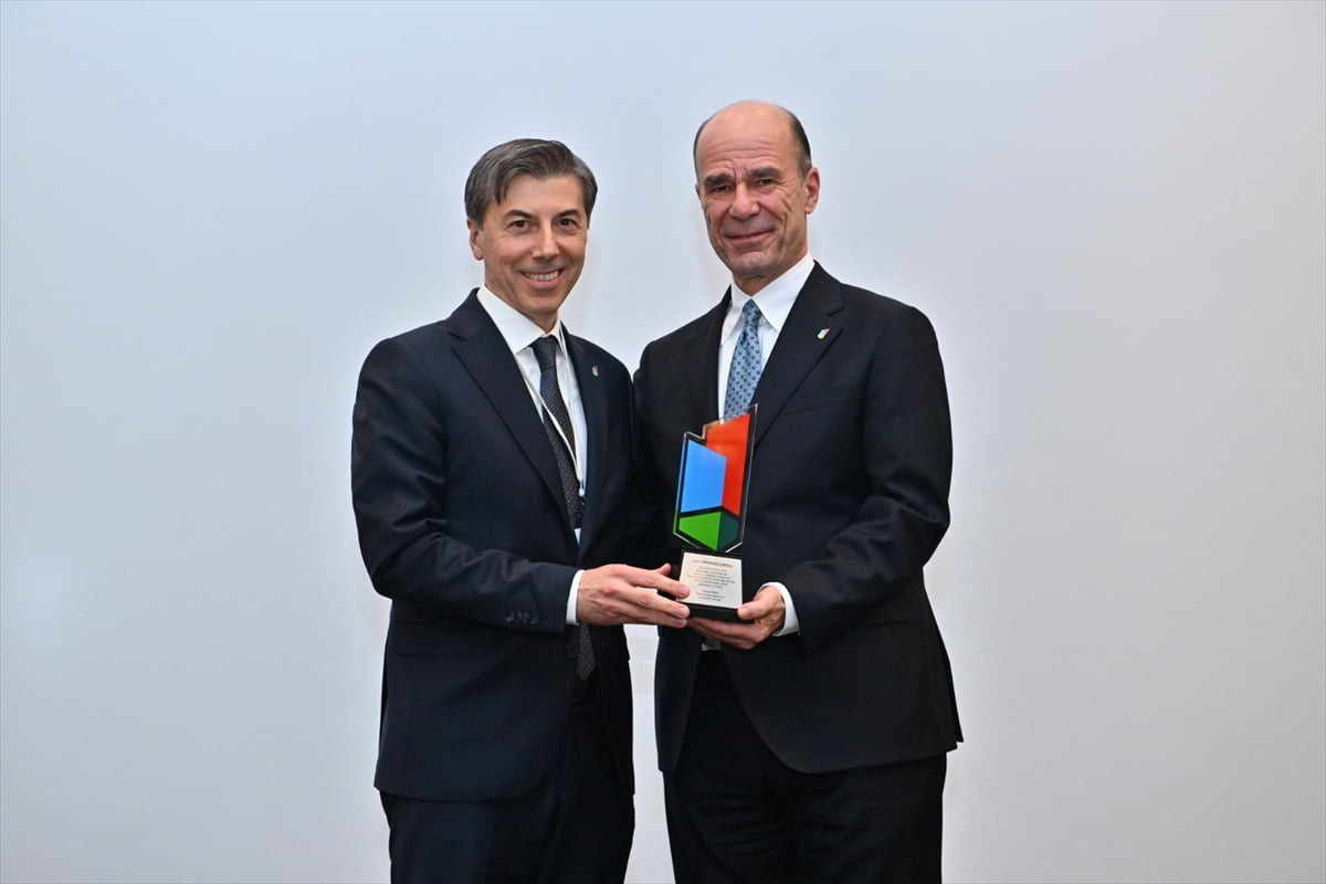 Türkiye İnşaat Malzemesi Sanayicileri Derneği’nin 39. Olağan Seçimli Genel Kurulu'nda Yönetim...