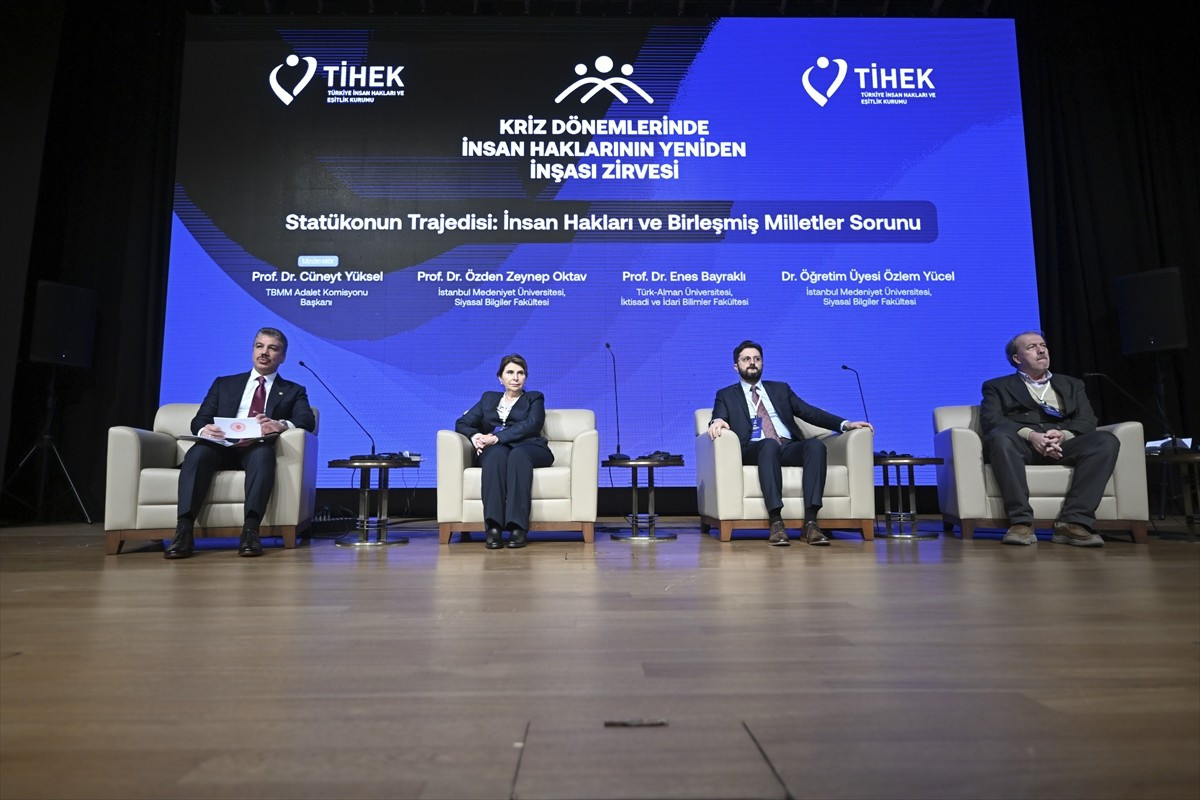Türkiye İnsan Hakları ve Eşitlik Kurumu (TİHEK) tarafından düzenlenen "Kriz Dönemlerinde İnsan...