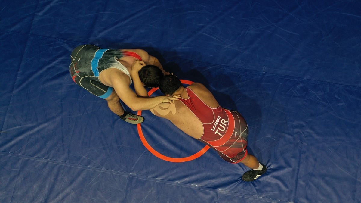 Türkiye İşitme Engelliler Güreş Takımı, Japonya'da düzenlenecek 2025 İşitme Engelliler Yaz...