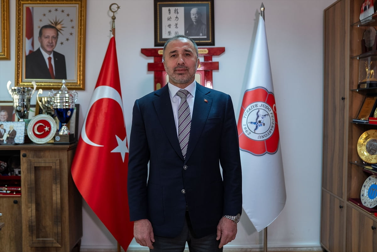 Türkiye Judo Federasyonu Başkanı Sezer Huysuz, 16-19 Nisan tarihlerinde Gürcistan'ın başkenti...