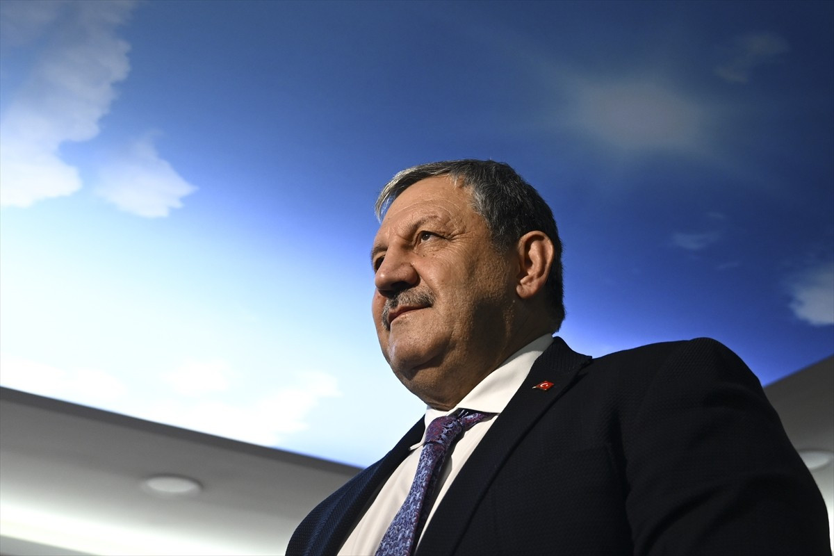 Türkiye Kick Boks Federasyonu Başkanı Salim Kayıcı, milli takımların 2025 yılı boyunca katıldığı...