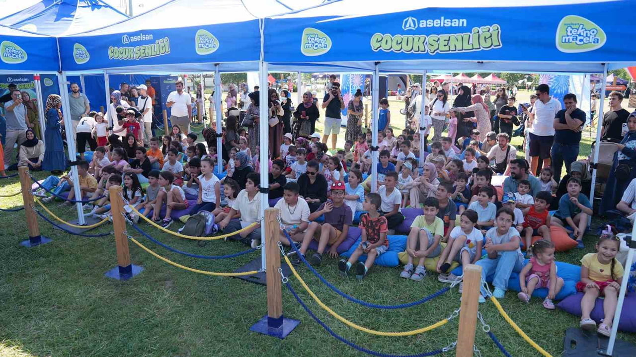 TÜRKİYE KÜLTÜR YOLU FESTİVALİ KAPSAMINDA ÇOCUKLARA BİLİM VE TEKNOLOJİ DENEYİMİ SUNAN ASELSAN ÇOCUK...