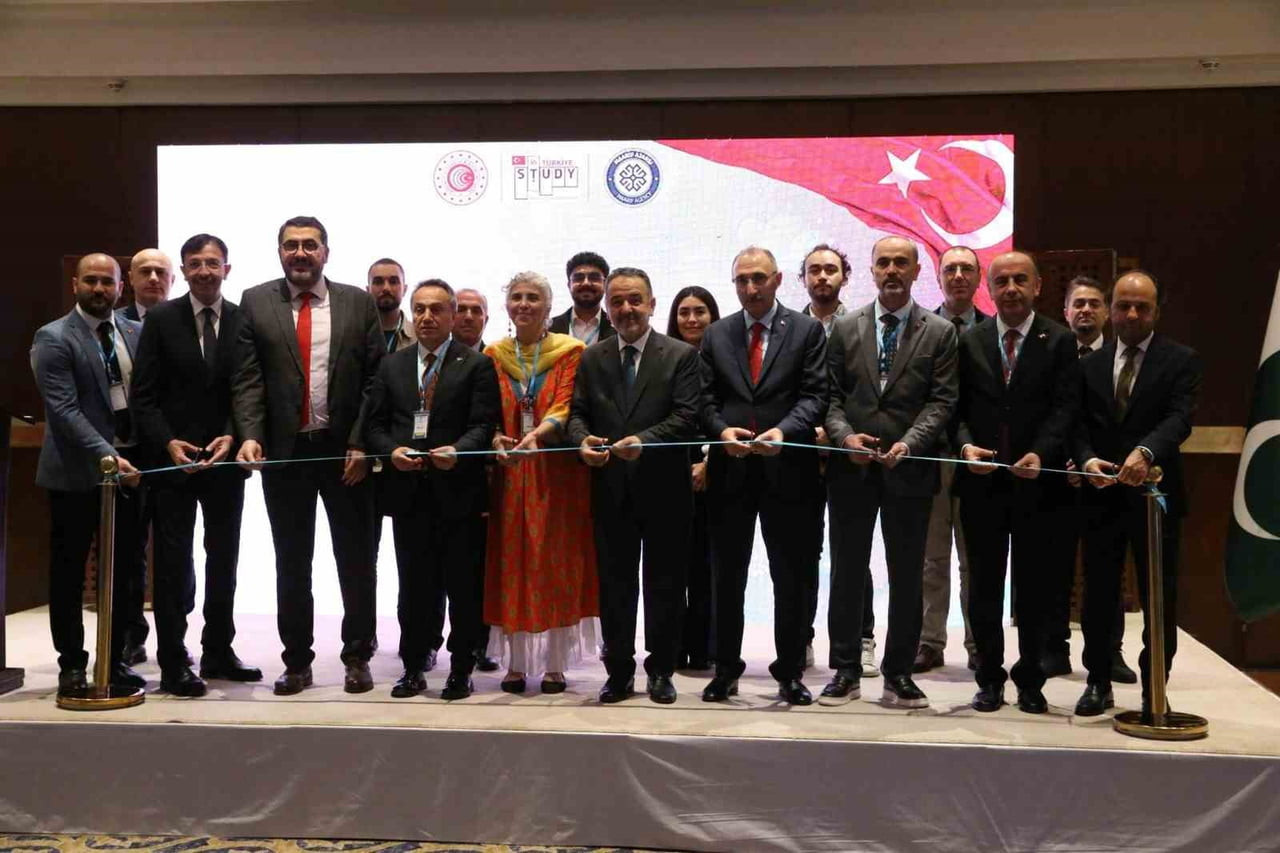 TÜRKİYE MAARİF VAKFI TARAFINDAN PAKİSTAN’DA DÜZENLENEN "7. PAKİSTAN TÜRK ÜNİVERSİTELERİ EĞİTİM...