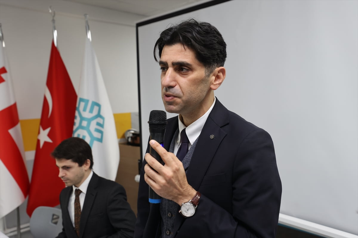 Türkiye Maarif Vakfı'nın (TMV) Gürcistan Uluslararası Maarif Okulları ev sahipliğinde Gürcistan'ın...