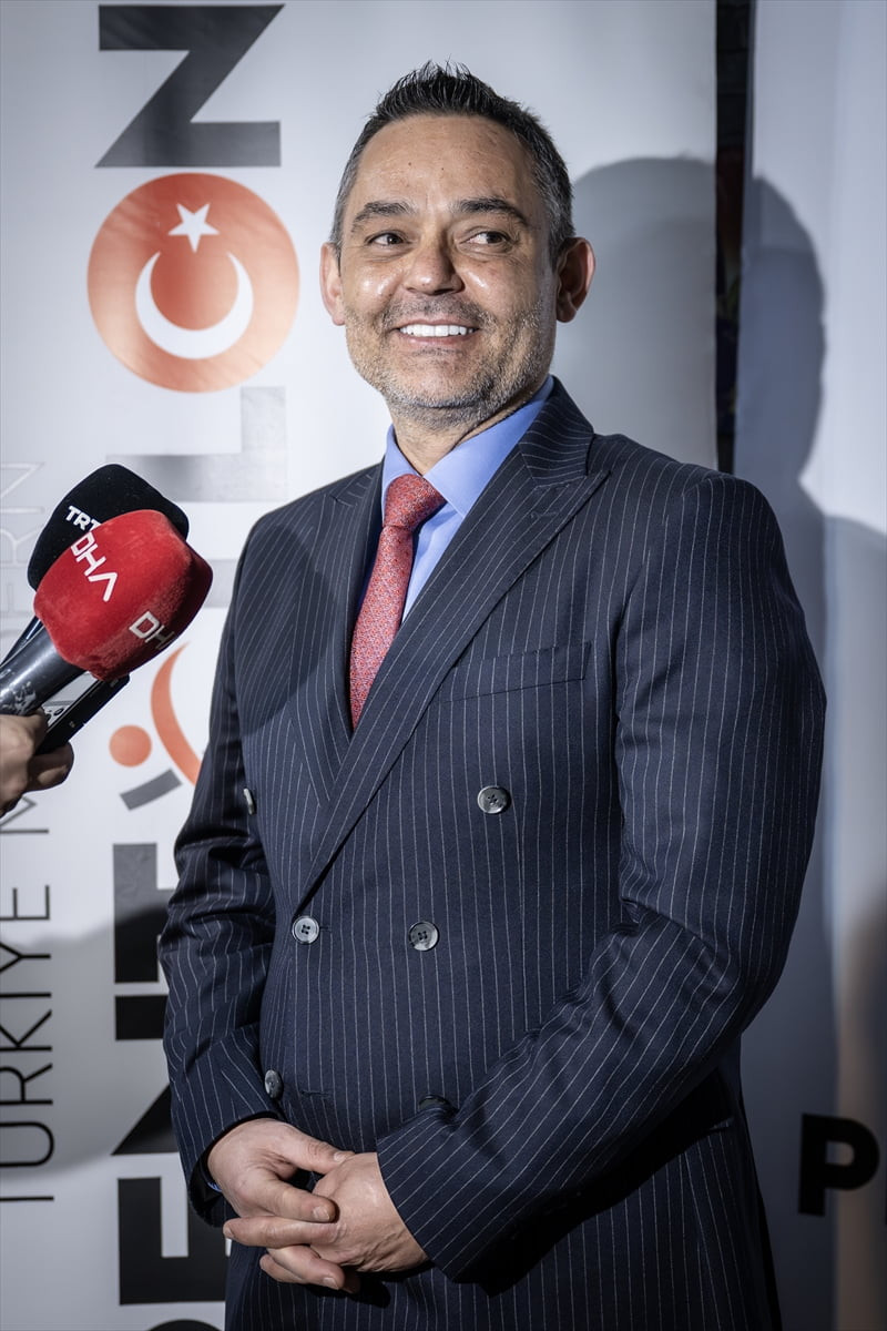 Türkiye Modern Pentatlon Federasyonu Başkanı Serhat Aydın, Keçiören ilçesinde bir kafede...