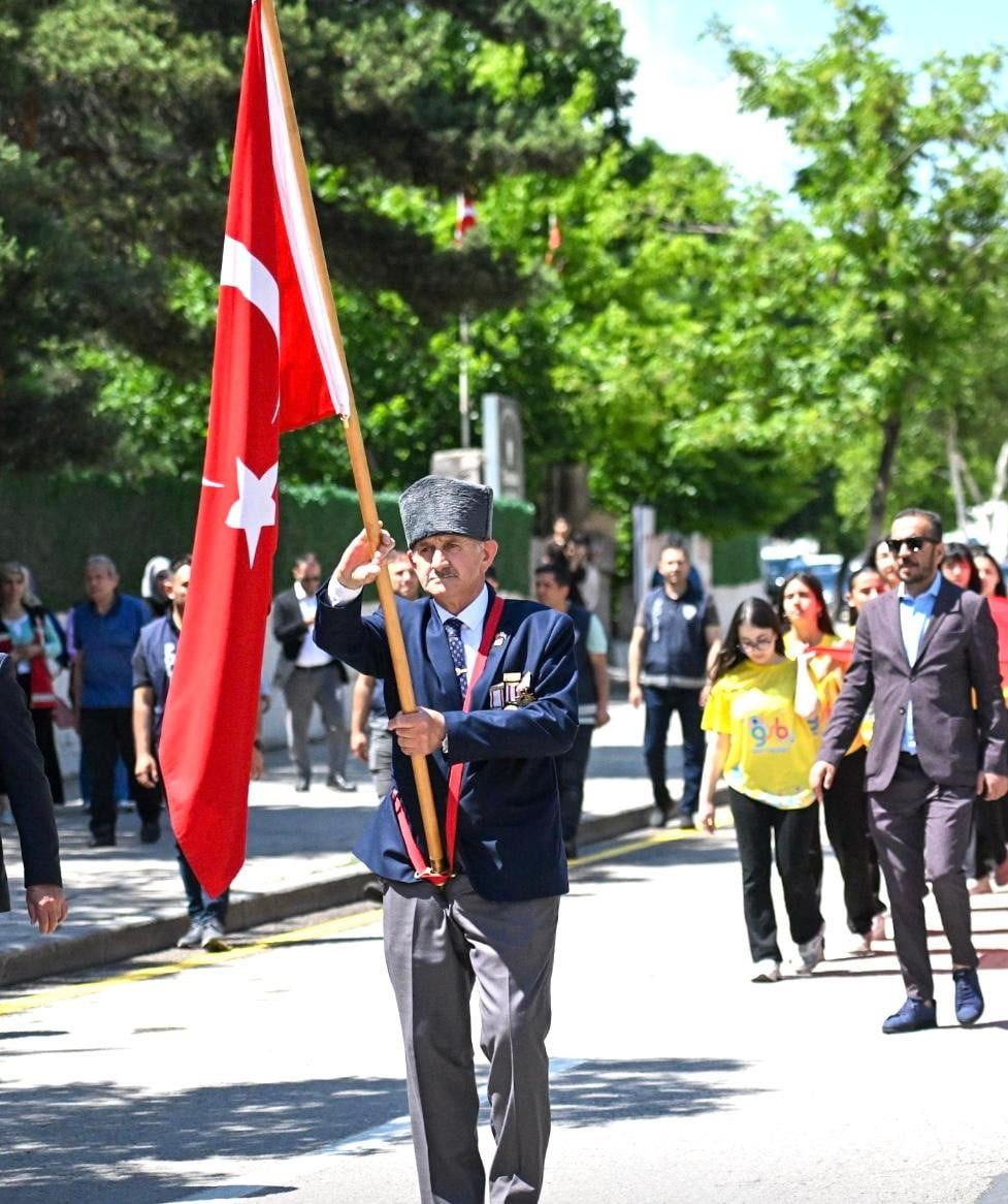 TÜRKİYE MUHARİP GAZİLER DERNEĞİ ERZURUM ŞUBE BAŞKANI SALİH MESCİ,  MUSTAFA KEMAL ATATÜRK’ÜN...