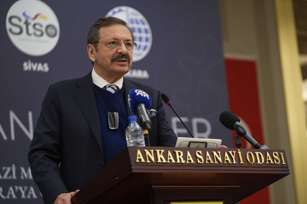 Türkiye Odalar ve Borsalar Birliği (TOBB) Başkanı Rifat Hisarcıklıoğlu, Ankara Sanayi Odası (ASO)...