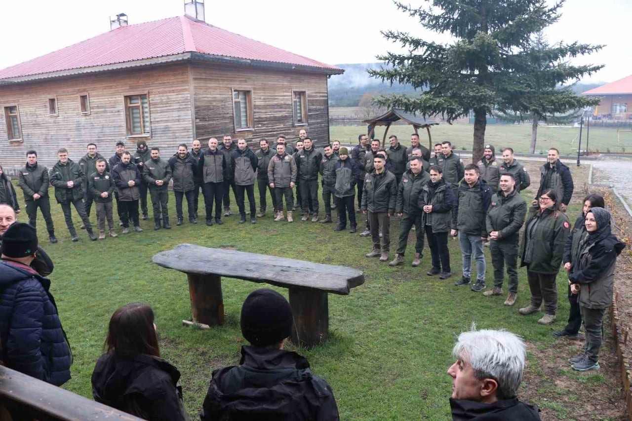 TÜRKİYE ORMANCILIK YARIŞLARINA (TOY) KATILACAK EKİPLER GENÇ MEŞÇERELERDE İSTİKBAL AĞACI TESPİT...