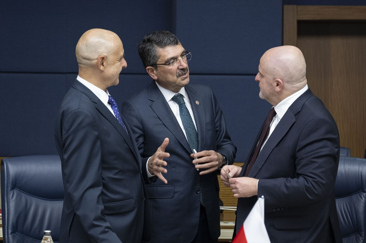 Türkiye-Polonya Parlamentolar Arası Dostluk Grubu Başkanı ve AK Parti Batman Milletvekili Ferhat...