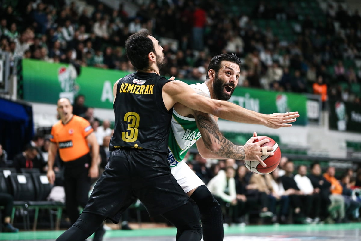 Türkiye Sigorta Basketbol Süper Ligi'nin 12. haftasında Bursaspor Basketbol ile Mersinspor...