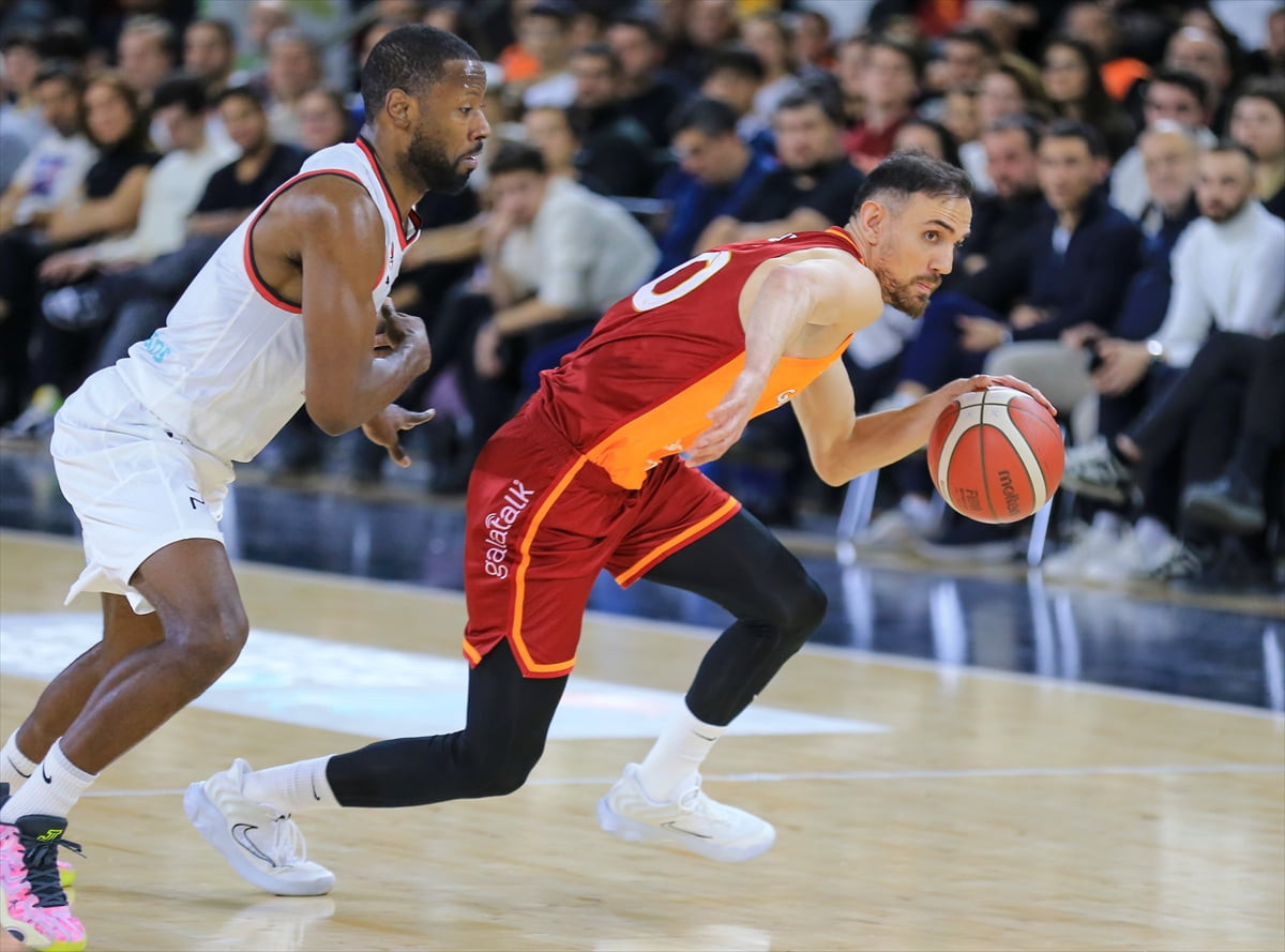 Türkiye Sigorta Basketbol Süper Ligi’nin 14. haftasında Glint Manisa Basket ile Galatasaray MCT...