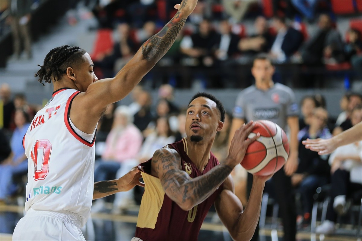 Türkiye Sigorta Basketbol Süper Ligi’nin 7. haftasında Glint Manisa Basket ile Trabzonspor...