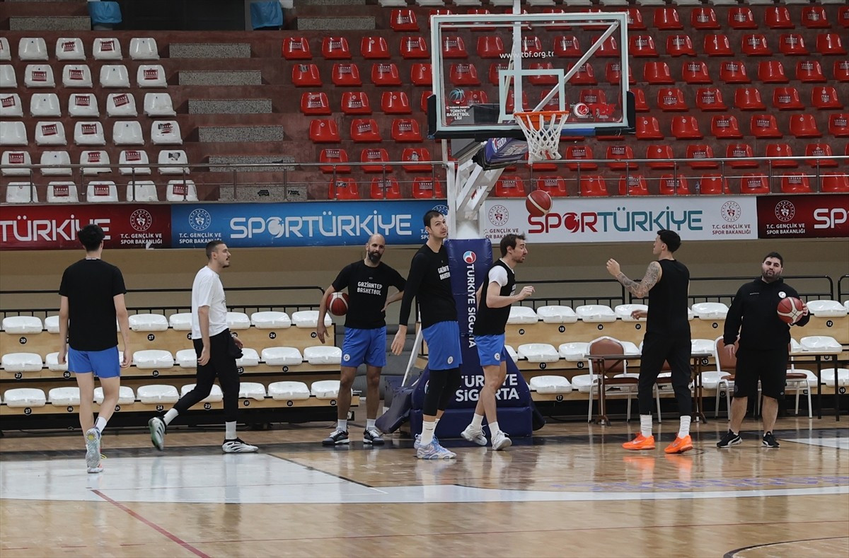 Türkiye Sigorta Türkiye Basketbol Ligi'nde 10 karşılaşmanın 8'ini kazanan Gaziantep Basketbol, iyi...