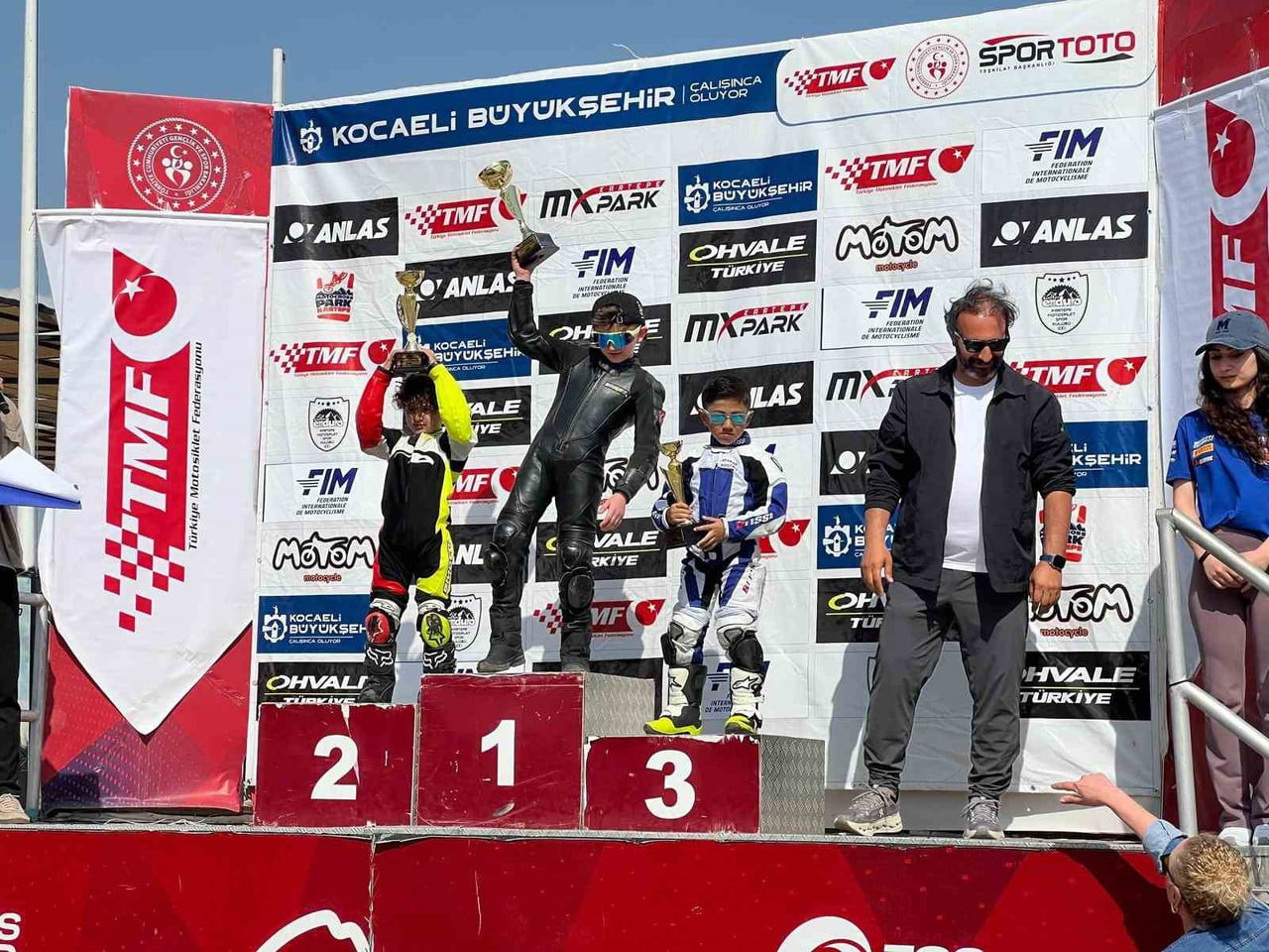 TÜRKİYE SÜPERMOTO ŞAMPİYONASI VE FIM MOTOMİNİ TÜRKİYE SERİSİ'NİN 1. AYAK YARIŞLARI KOCAELİ’DE...