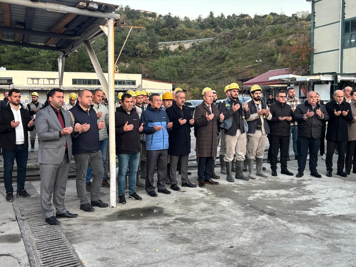 Türkiye Taşkömürü Kurumu (TTK) Amasra Müessese Müdürlüğünde tam mekanize ayak panosu üretime...