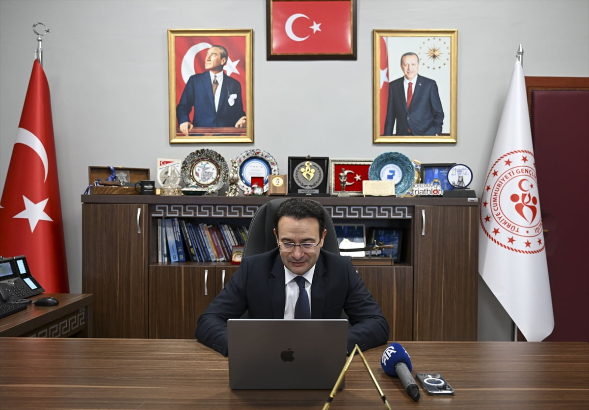 Türkiye Triatlon Federasyonu Başkanı Bayram Yalçınkaya, Anadolu Ajansının (AA) gözünden 2025'e...