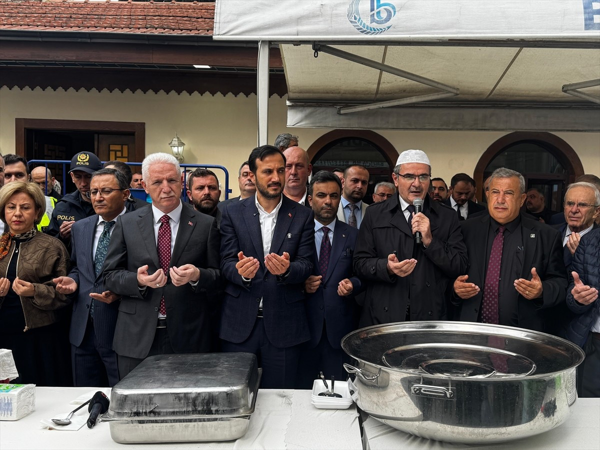 Türkiye-Yunanistan nüfus mübadelesiyle ülkeye gelen Selanik göçmenleri tarafından Bağcılar'da...