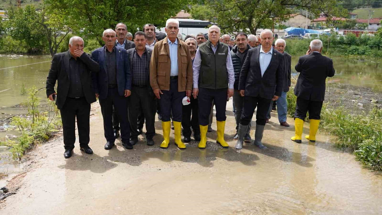 TÜRKİYE ZİRAAT ODALARI BİRLİĞİ GENEL BAŞKANI ŞEMSİ BAYRAKTAR TOKAT’TAKİ TAŞKINLARDAN 59 BİN 683...