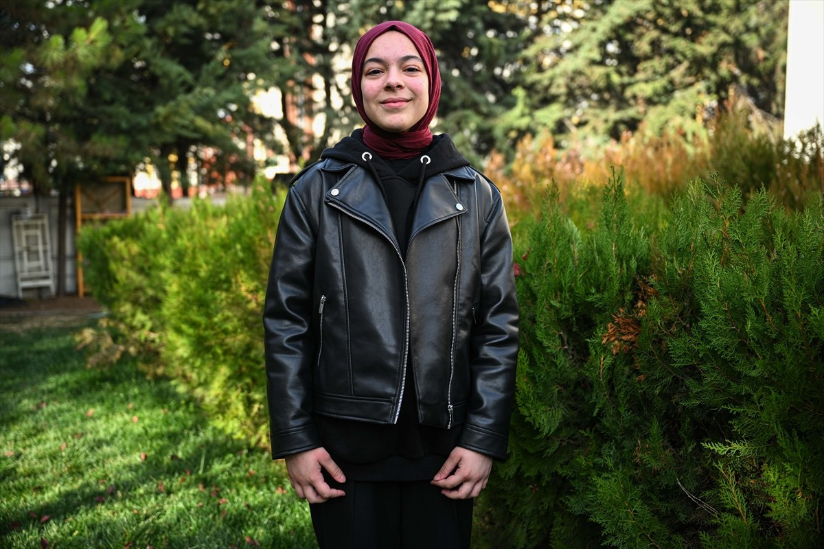 Türkiye'de iki yıldır tedavi gören annesini görebilmek için sosyal medyadan yaptığı çağrı sonrası...