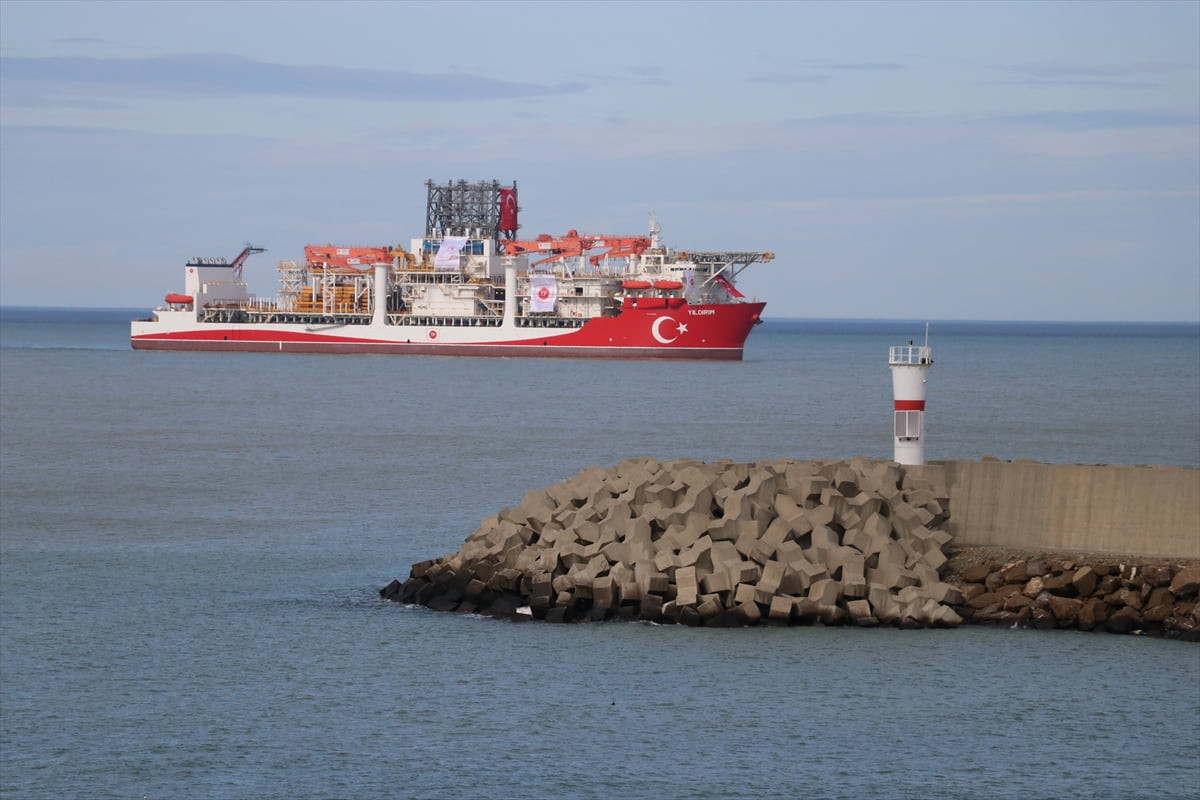 Türkiye'nin arama ve sondaj kabiliyetlerini güçlendirmek amacıyla enerji filosuna kattığı yeni...