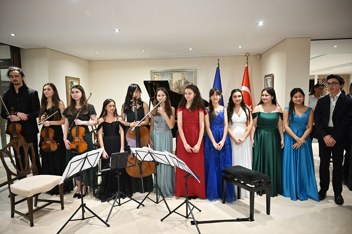 Türkiye'nin Avrupa Birliği (AB) Daimi Temsilcisi Büyükelçi Faruk Kaymakcı'nın ev sahipliğinde...