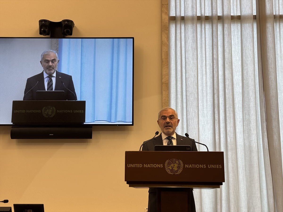 Türkiye'nin Birleşmiş Milletler (BM) Cenevre Ofisi nezdinde Daimi Temsilcisi Büyükelçi Burak...