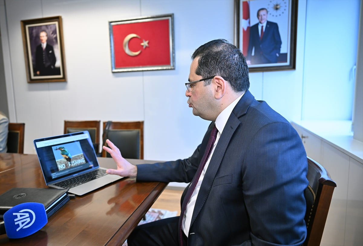 Türkiye'nin Brüksel Büyükelçisi Barış Tantekin, AA'nın "Yılın Kareleri" oylamasına katıldı....