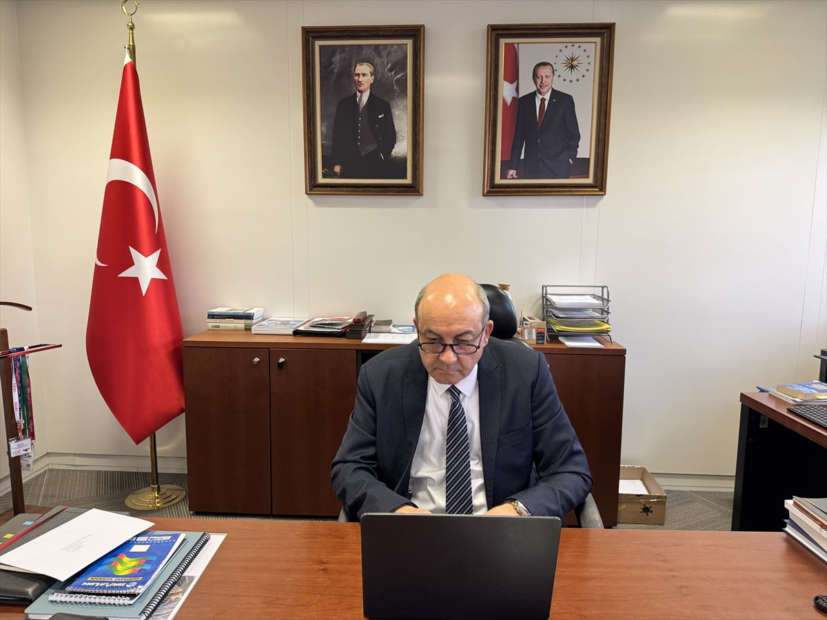 Türkiye'nin Dünya Ticaret Örgütü Nezdindeki Daimi Temsilcisi Büyükelçi Hakan Çakıl, Anadolu...