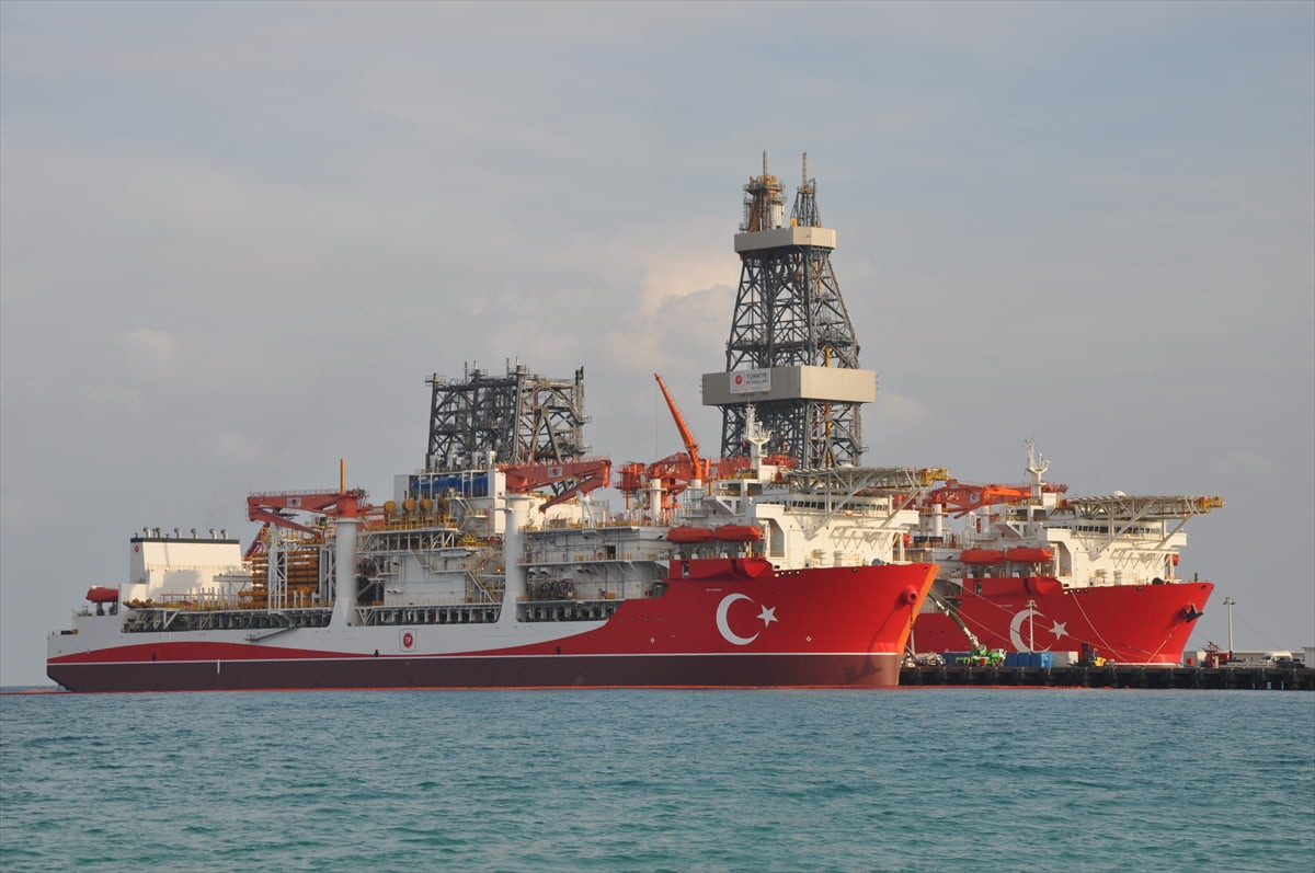 Türkiye'nin enerji filosuna eklenen yeni ultra derin deniz sondaj gemileri Çağrı Bey ve Yıldırım...