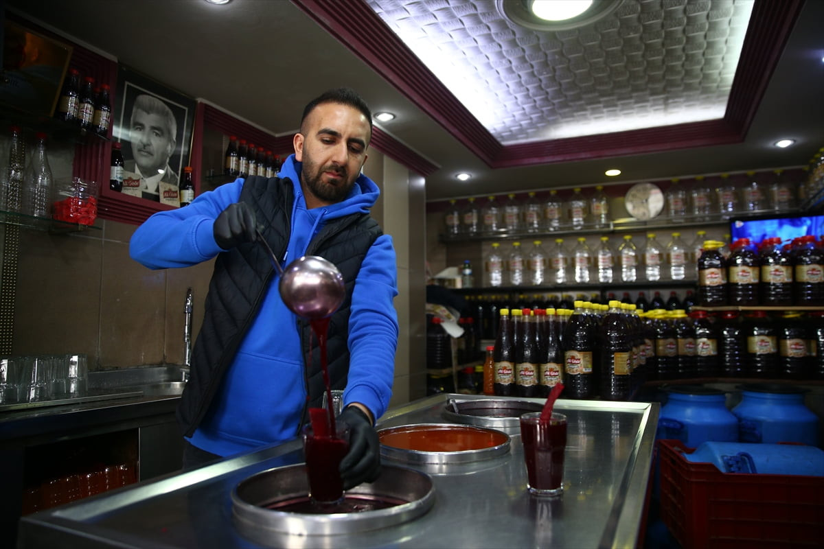 Türkiye'nin önemli gastronomi merkezlerinden Adana'da şalgam suyunun Avrupa Birliği'nden (AB)...