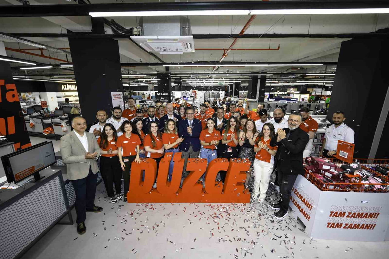 TÜRKİYE’DEKİ BÜYÜMESİNİ SÜRDÜREN MEDİAMARKT TÜRKİYE, 104’ÜNCÜ MAĞAZASINI DÜZCE’DE HİZMETE AÇTI....