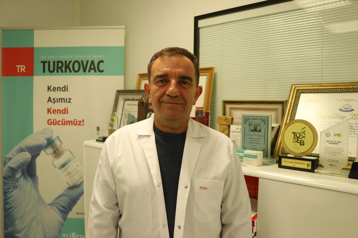 TURKOVAC aşısını geliştiren Prof. Dr. Aykut Özdarendeli, Erciyes Üniversitesi (ERÜ) bünyesinde...