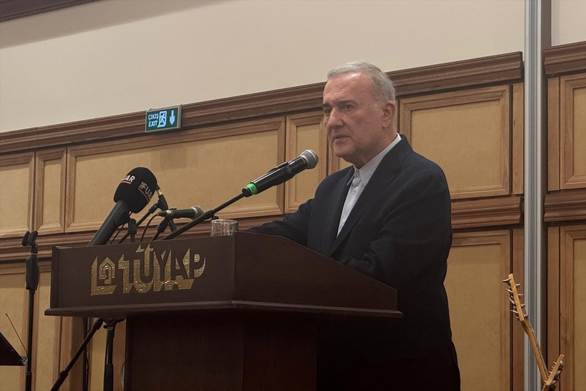 TÜYAP Fuarcılık Grubu tarafından Türkiye Yayıncılar Birliği işbirliğiyle düzenlenen 42....