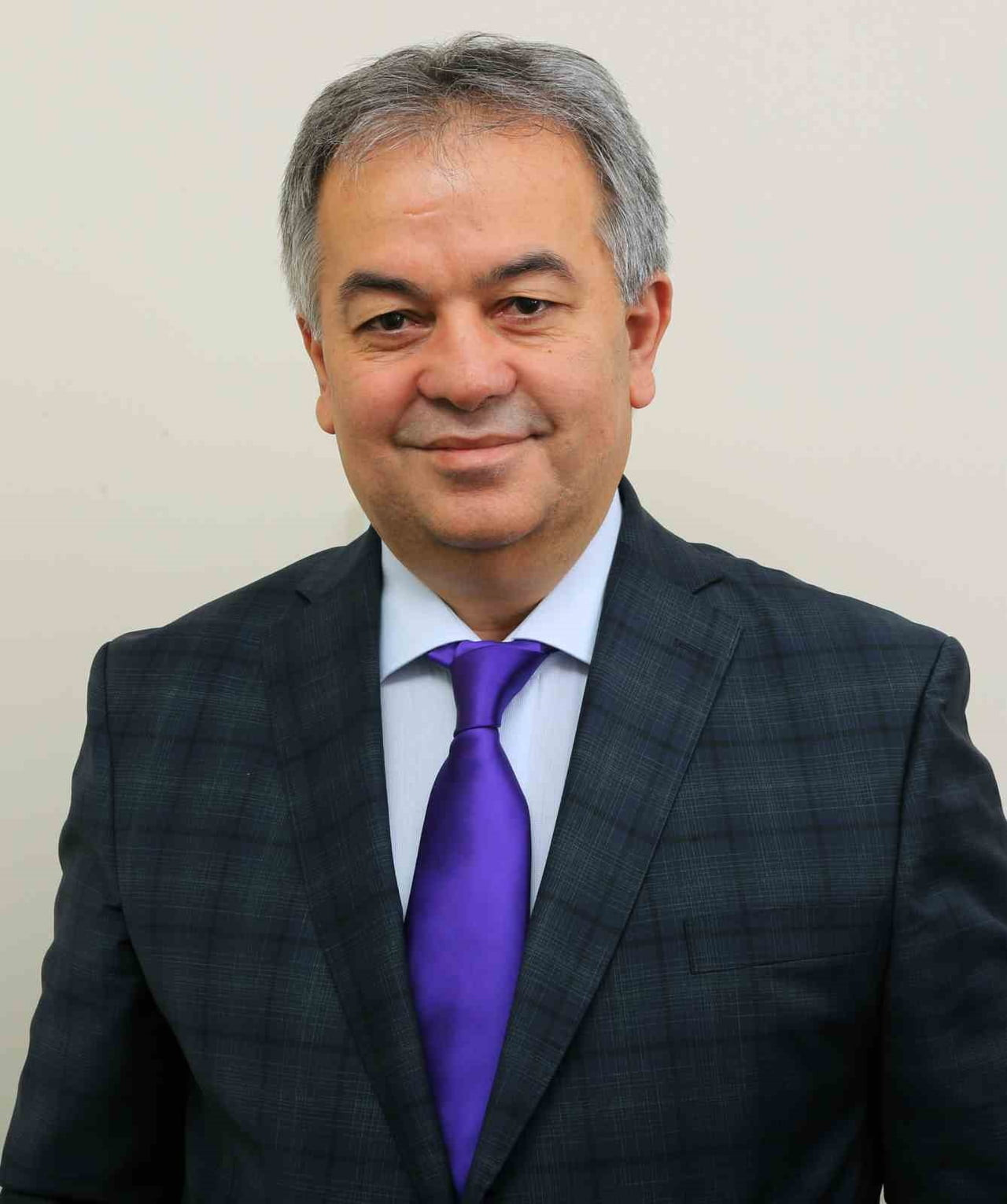 UĞUR OKULLARI GENEL MÜDÜR YARDIMCISI ADİL KURT